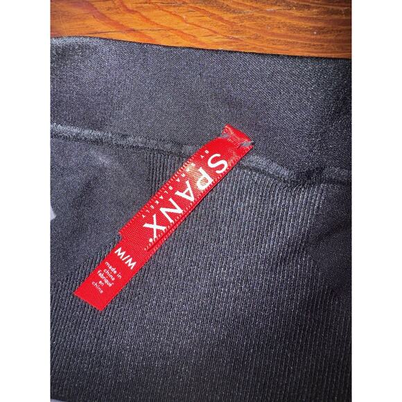 Spanx OnCore Mid-ThighShort SS6615 BlackSculpting Shapewear M NWT $58 MSRP - Picture 3 of 9